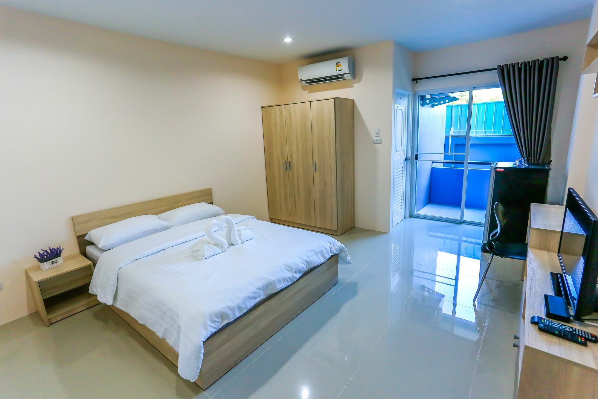Tempo Plus Apartment Месот Екстер'єр фото