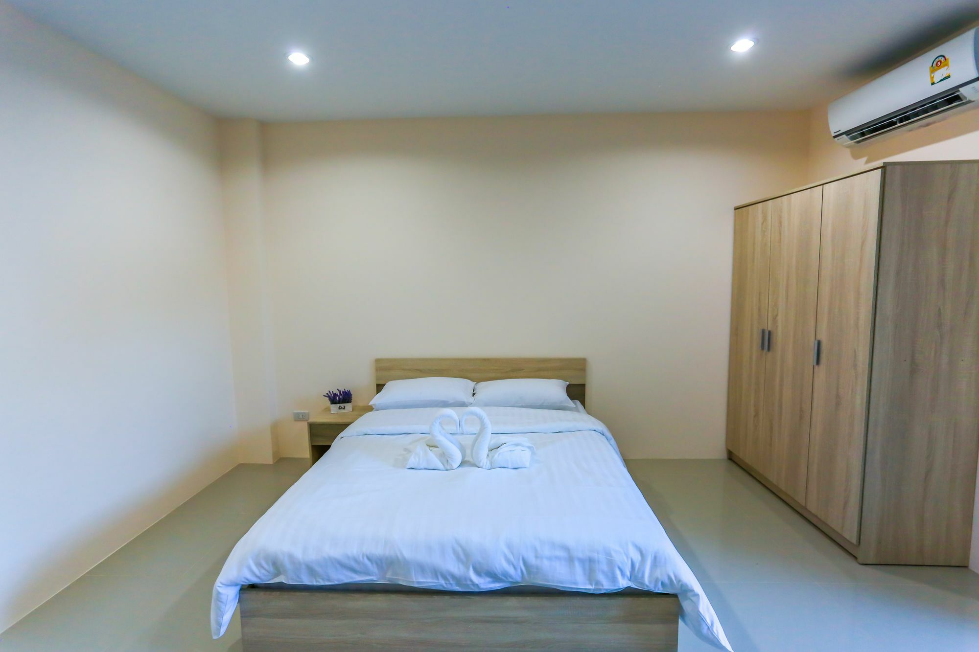 Tempo Plus Apartment Месот Екстер'єр фото